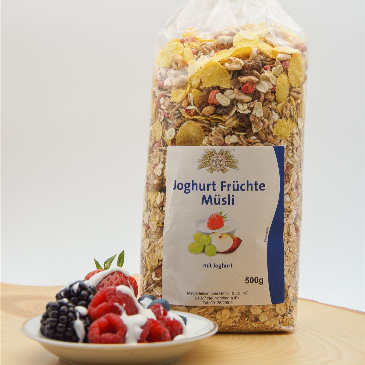 Joghurt Früchte Müsli